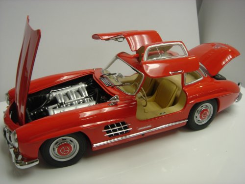 Diecast Model Mercedes-Benz 300 SL Gullwing (1955) in Red