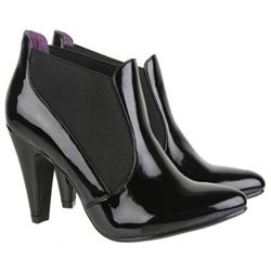 Female Monic Black Patent in Black