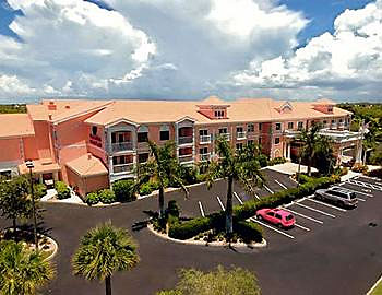 Doubletree Guest Suites Naples