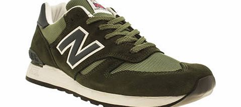 New Balance Dark Green 670 Trainers