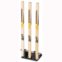 Newbery KOOKABURRA SPRING RETURN STUMPS GK070