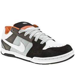 Nike 6.0 Male Air Mogan Leather Upper Nike in White and Black