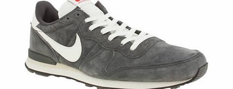 Nike Dark Grey Internationalist Trainers