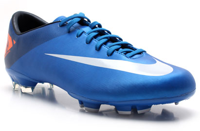 Nike Football Boots  Mercurial Victory II FG Football Boots Photo