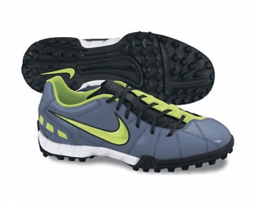 Junior Total90 Shoot III TF Football Boots