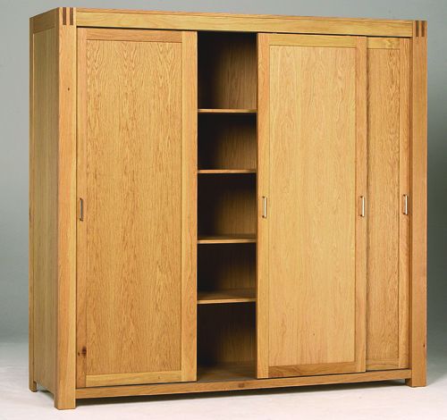 Oak Sliding Door Wardrobe