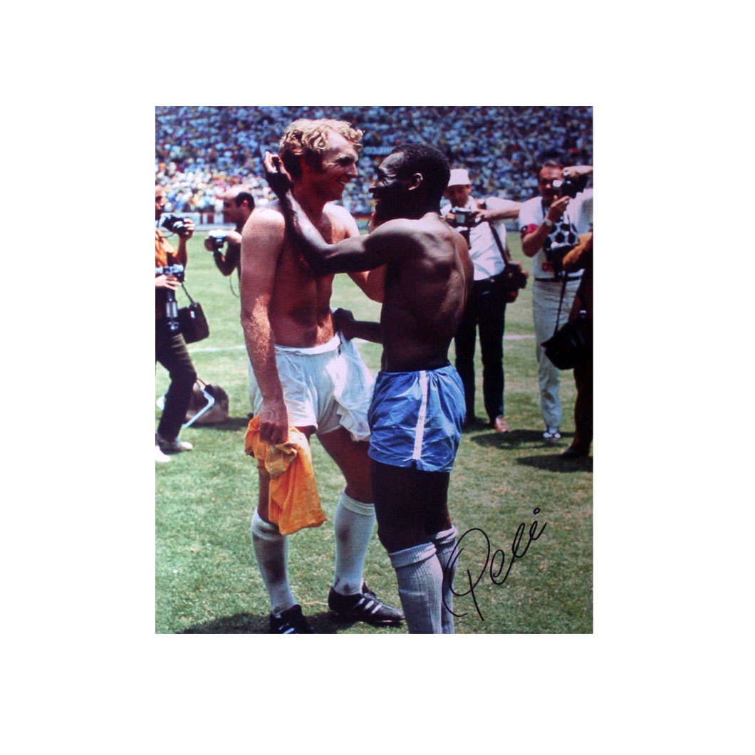 Pele Signed Photo - Pele and Bobby Moore