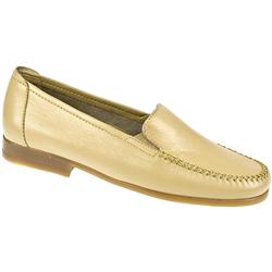 Pierre Cardin Female Mandy Leather Upper Leather Lining in Beige