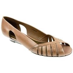 Pierre Cardin Female Pcbon502 Leather Upper Casual in Chocolate