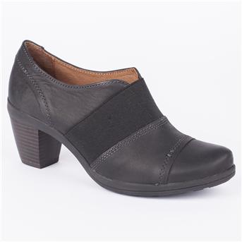 Calandra Court Shoes