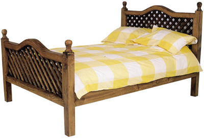 PINE KINGSIZE BED 5FT LATTICE PUEBLA