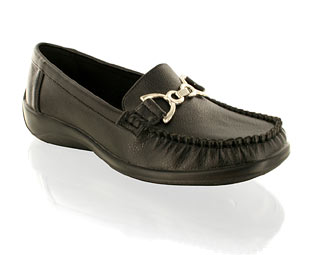 Comfortable Moccosin Shoe