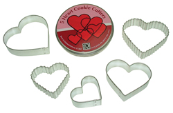 R and M Heart Cookie Cutters Set