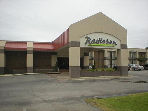 Radisson Tulsa Airport