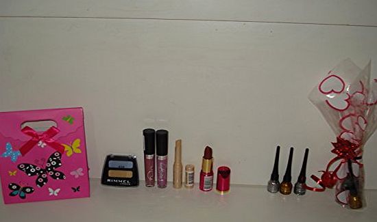 Rimmel  LONDON MAKE UP GIFT BOX ~ 5 X RIMMEL MAKE UP PRODUCTS LOT   FREE GLITTER EYELINER X 3 GIFT HAMPER ~ 1 X RIMMEL STAY MATTE DUAL ACTION CONCEALER 030 CLASSIC BEIGE   2 X RIMMEL VINYL GLOSS LIP GL