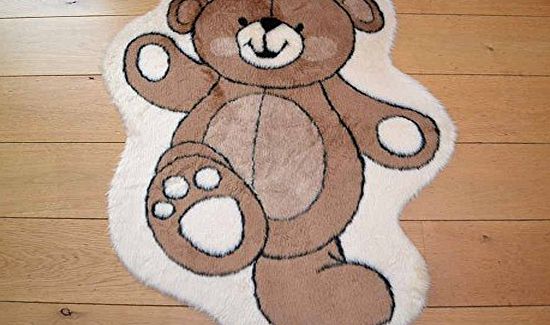 Rugs Supermarket Dancing Bear Non Slip Machine Washable Sheepskin Style Kids Rug. Size 93cm x 79cm