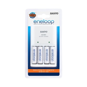 Eneloop MQN04 AA / AAA Battery Charger + 4 x