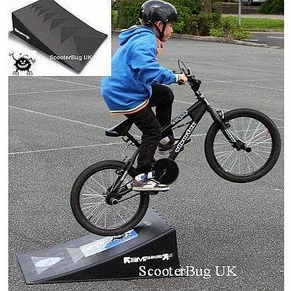 SKATEBOARD RAMP Large, wide skate trick ramp. Kids BMX, scooter, skate board wide stunt jump ramp