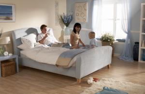 Silentnight Romance 4ft 6 Double Sliegh Bedstead