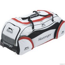 Slazenger Pro Holdall Cricket Bag (white)