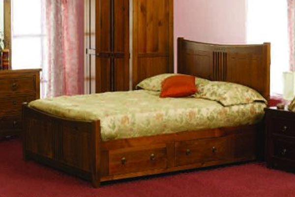 Hudson Bedstead Double 135cm