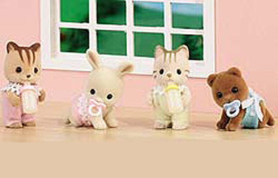 sylvanian Families - Primrose Creche Figrue Set