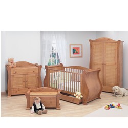 Tutti bambini 3 Piece Marie Furniture Set In Old English