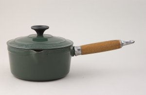 20cm Cast Iron Saucepan and Lid