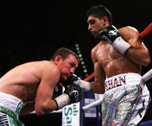 Amir Khan v Breidis Prescott