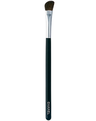 Brush for applying and blending eyeshadow. Matt bl