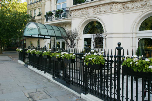 Unbranded Baglioni Hotel London