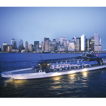 Enjoy a sumptuous dinner cruise on New York