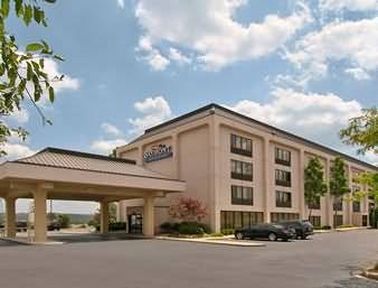 Unbranded Baymont Inn Cincinnati