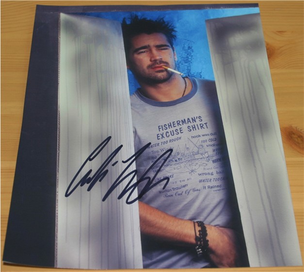 COLIN FARRELL SIGNED 10 x 8 INCH PHOTO