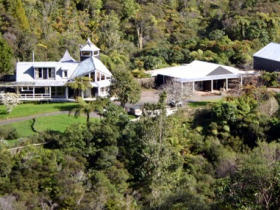 Unbranded Coromandel Peninsula accommodation, New Zealand