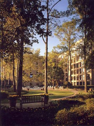 Unbranded Doubletree Hotel Houston Intercontinental Airport