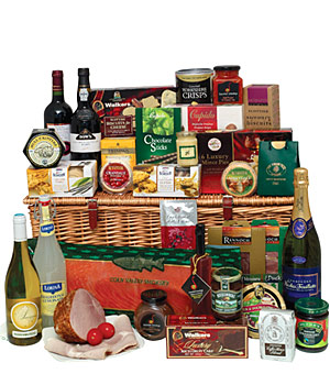 Unbranded Gift Hamper - Yuletide Fayre