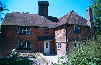 Unbranded Horseshoes Farm House