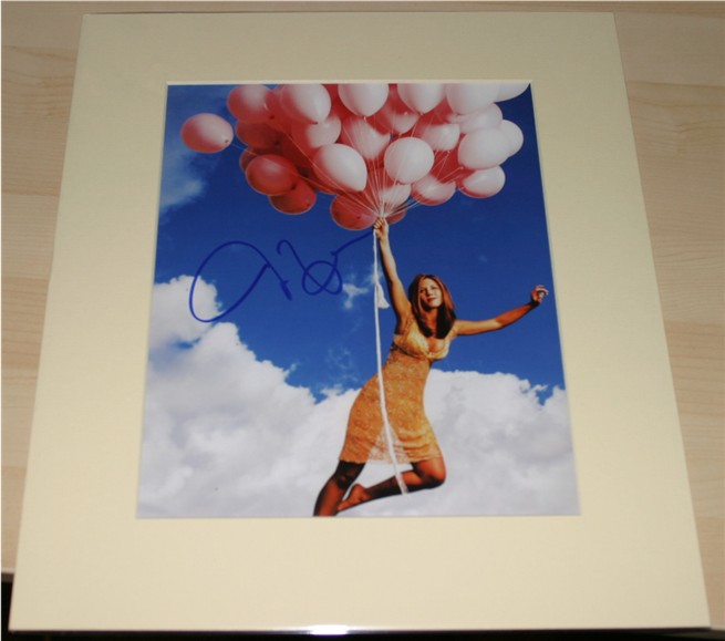 JENNIFER ANISTON SIGNED PHOTO - MOUNTED TO 14 x