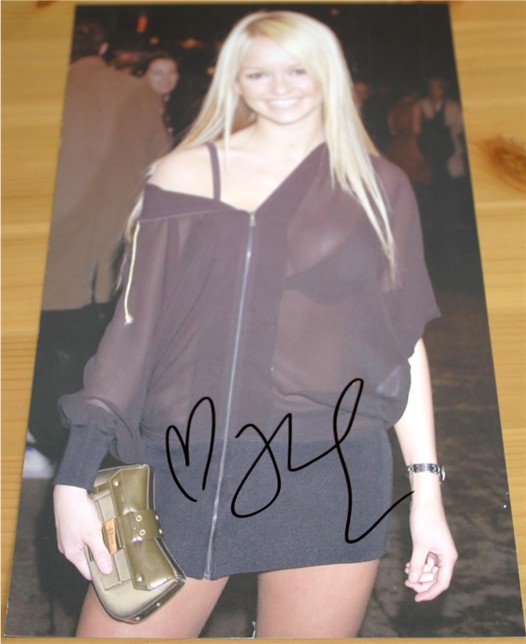 JENNIFER ELLISON HAND SIGNED SEXY 10 x 6 INCH