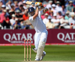 Unbranded NatWest One Day International Series - England vs Australia / 3rd Match - Floodlit - Match starts 2: