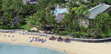 Unbranded Outrigger on the Lagoon