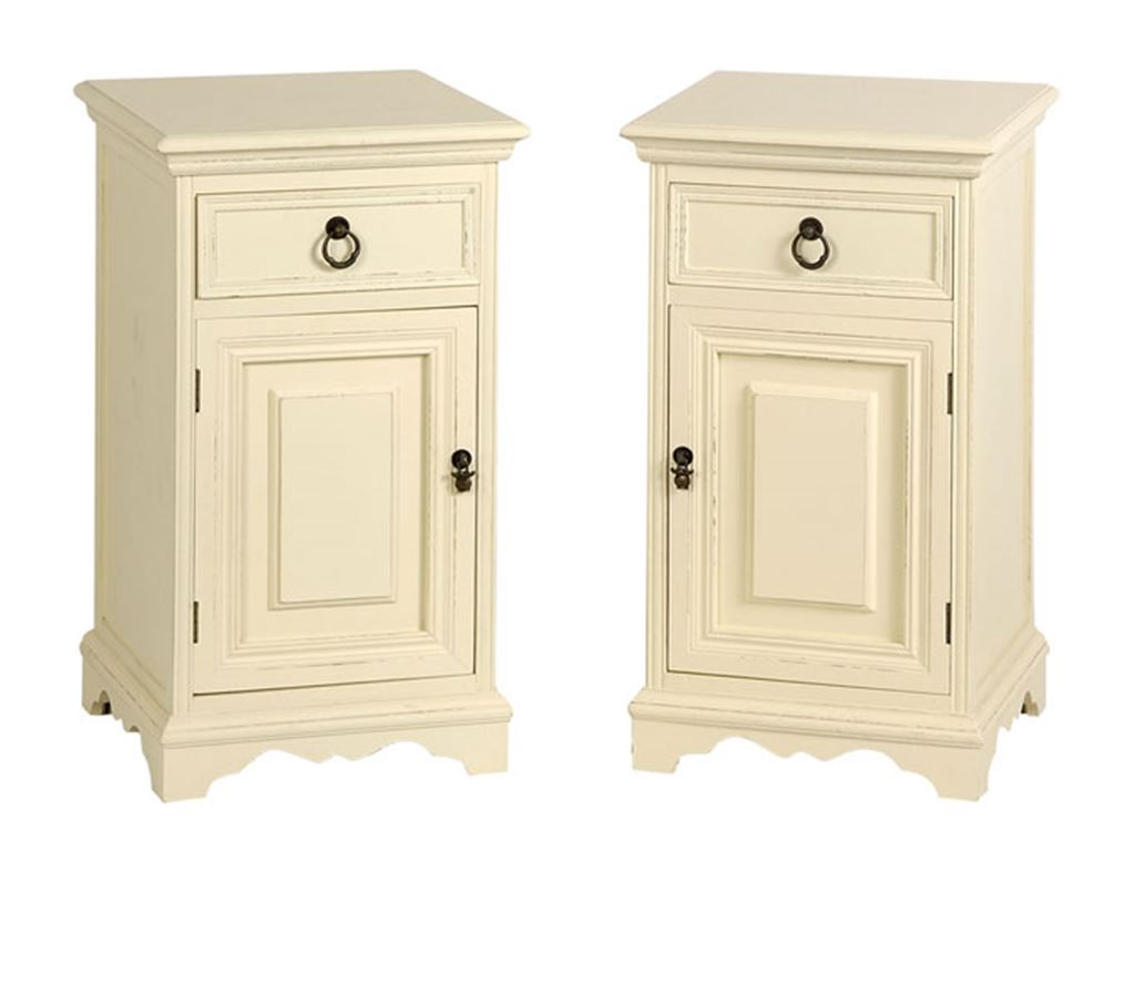 Pair of Bedside Cabinets