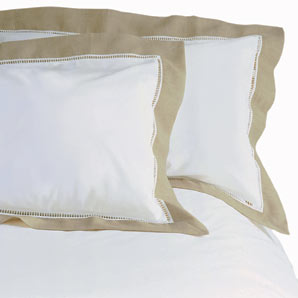 Paola Duvet Cover- White- Super Kingsize