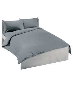 Set contains duvet cover and 2 pillowcases.50% cotton, 50% polyester.Machine washable.Suitable for