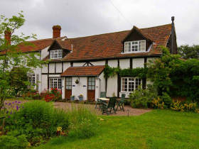 Unbranded Self catering cottages in Herefordshire