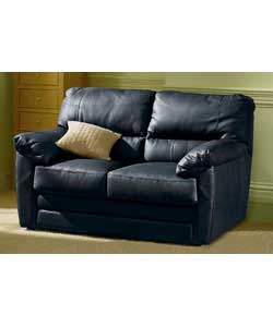 This traditional elegant range has a split fixed fibre filled back cushion with deep generous foam f