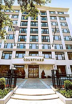 Courtyard by Marriott Washington DC Embassy Row