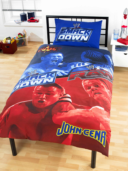 WWE Raw Vs Smackdown `plit`Wrestling Duvet Cover and Pillowcase Bedding